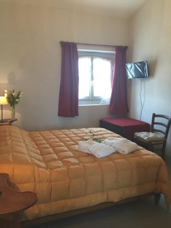帕维亚卡尔特修道院Agriturismo Fiamberta住宿加早餐旅馆 外观 照片